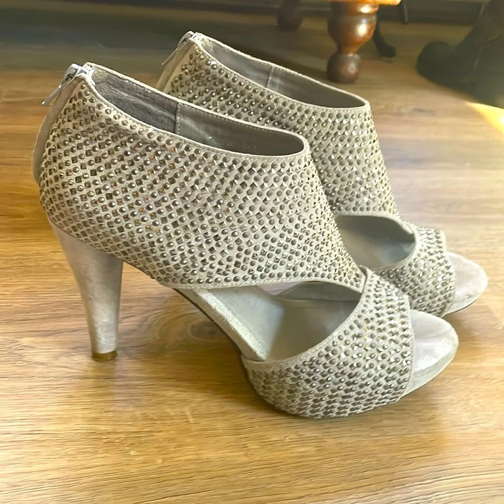 Jeffrey Campbell silver studded platform heels 8.5 - Picture 1 of 6